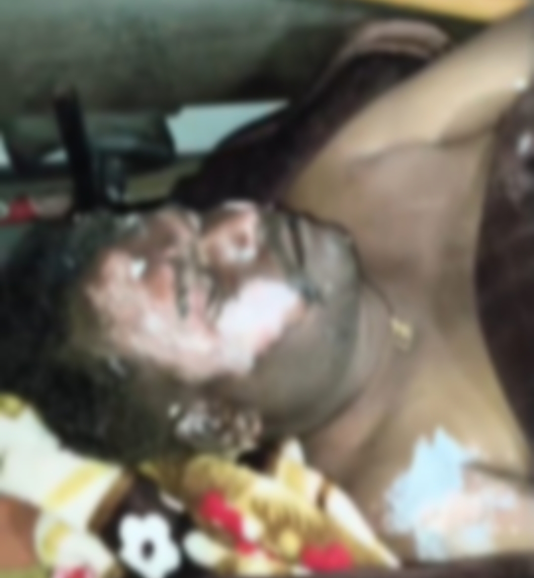 लखीमपुर : दबंगों ने पेट्रोल डालकर दुकानदार को की जिंदा जलाने की कोशिश, बचाने में विधवा मां और भाई भी झुलसी,